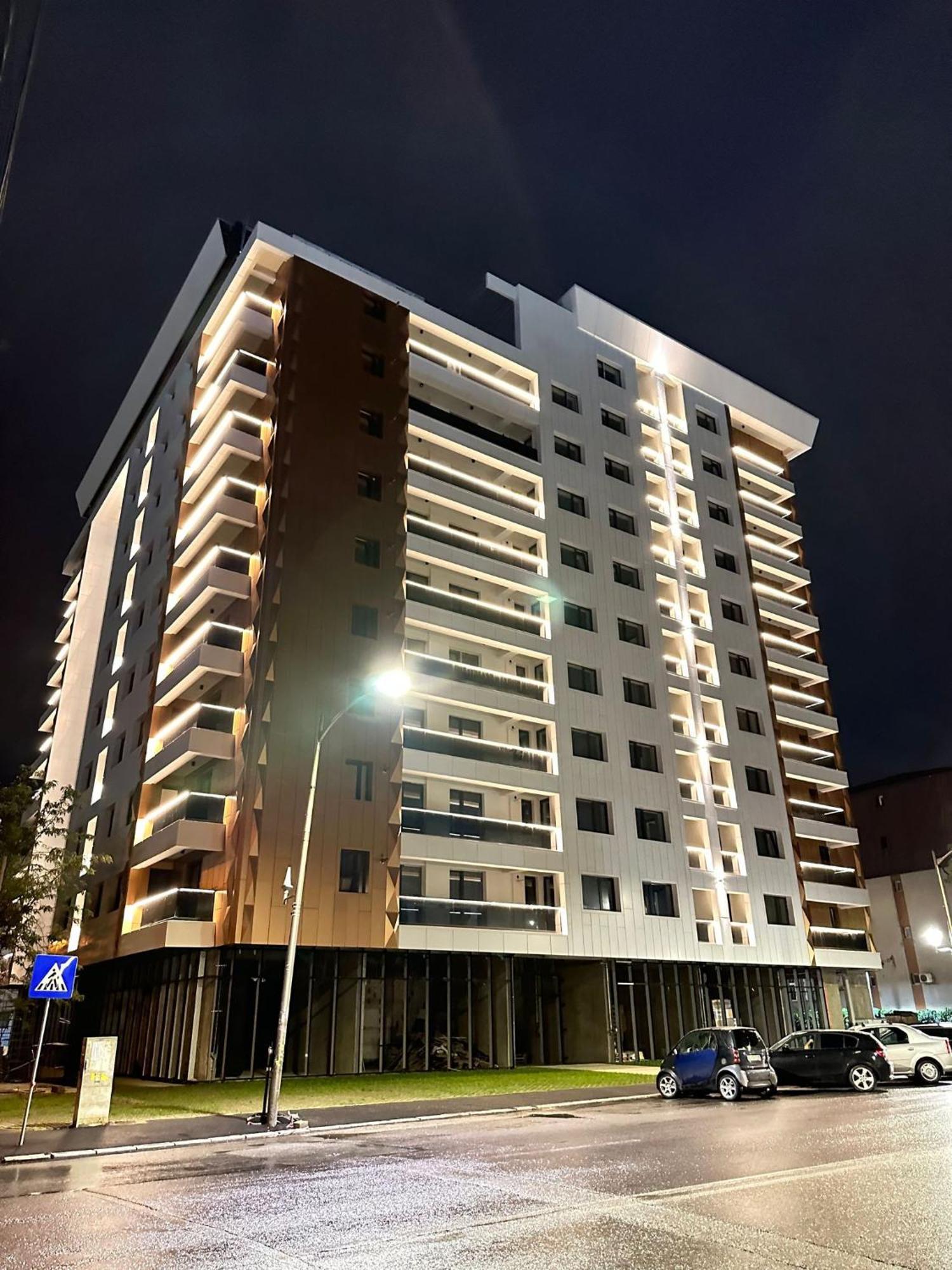 Sky Garden Panoramic View Apartment Bucharest Exterior photo