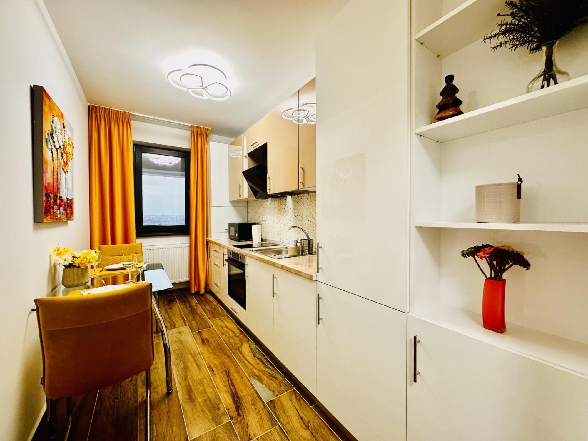 Sky Garden Panoramic View Apartment Bucharest Exterior photo